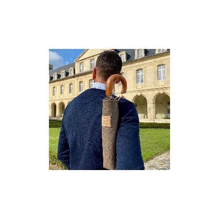 Parapluie pliant dans son fourreau en cuir Musgo et Desierto